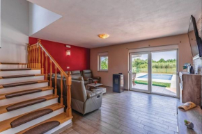 Villas Paliska with Pool for max 8 Pax in Jasenovica Poreč